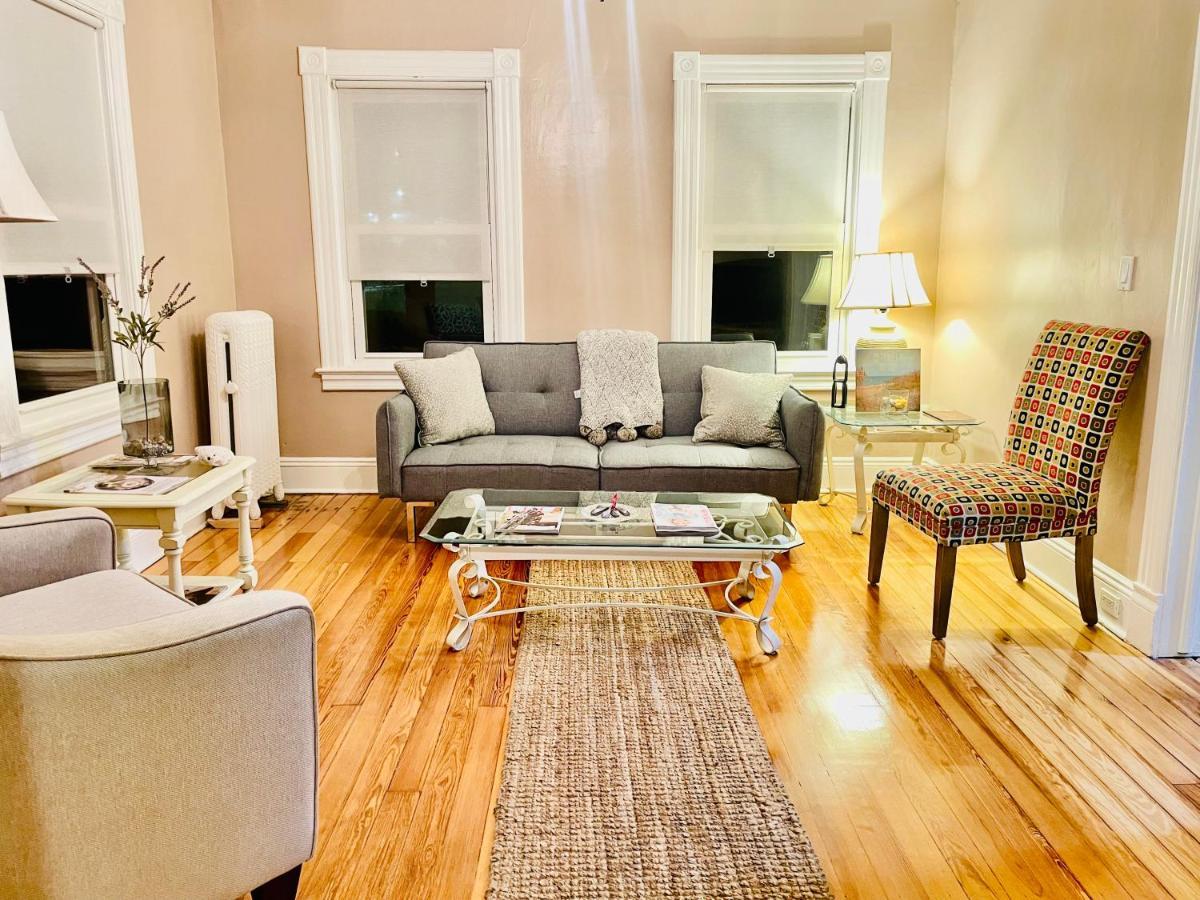 Delightful 2Br Apartment With Balcony - 15 Min From Mohegan Sun- Foxwoods Casinos & Mystic New London Exterior photo