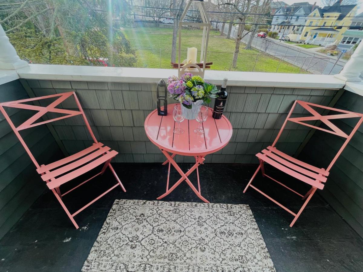 Delightful 2Br Apartment With Balcony - 15 Min From Mohegan Sun- Foxwoods Casinos & Mystic New London Exterior photo