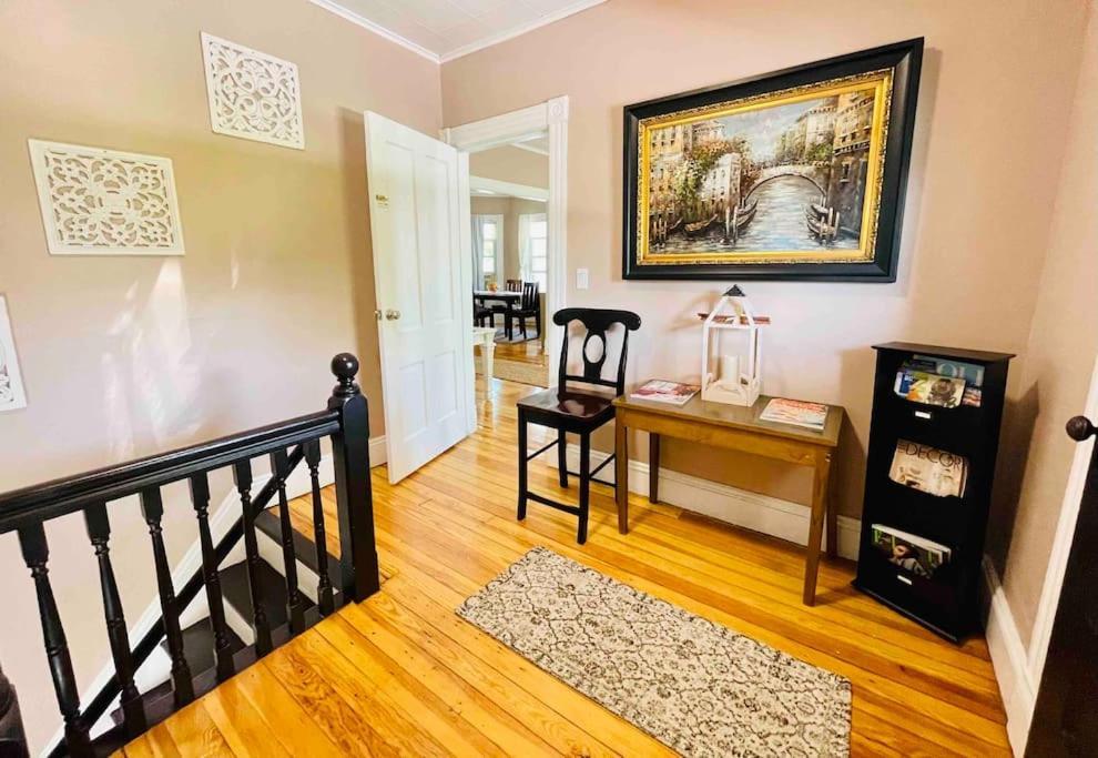 Delightful 2Br Apartment With Balcony - 15 Min From Mohegan Sun- Foxwoods Casinos & Mystic New London Exterior photo